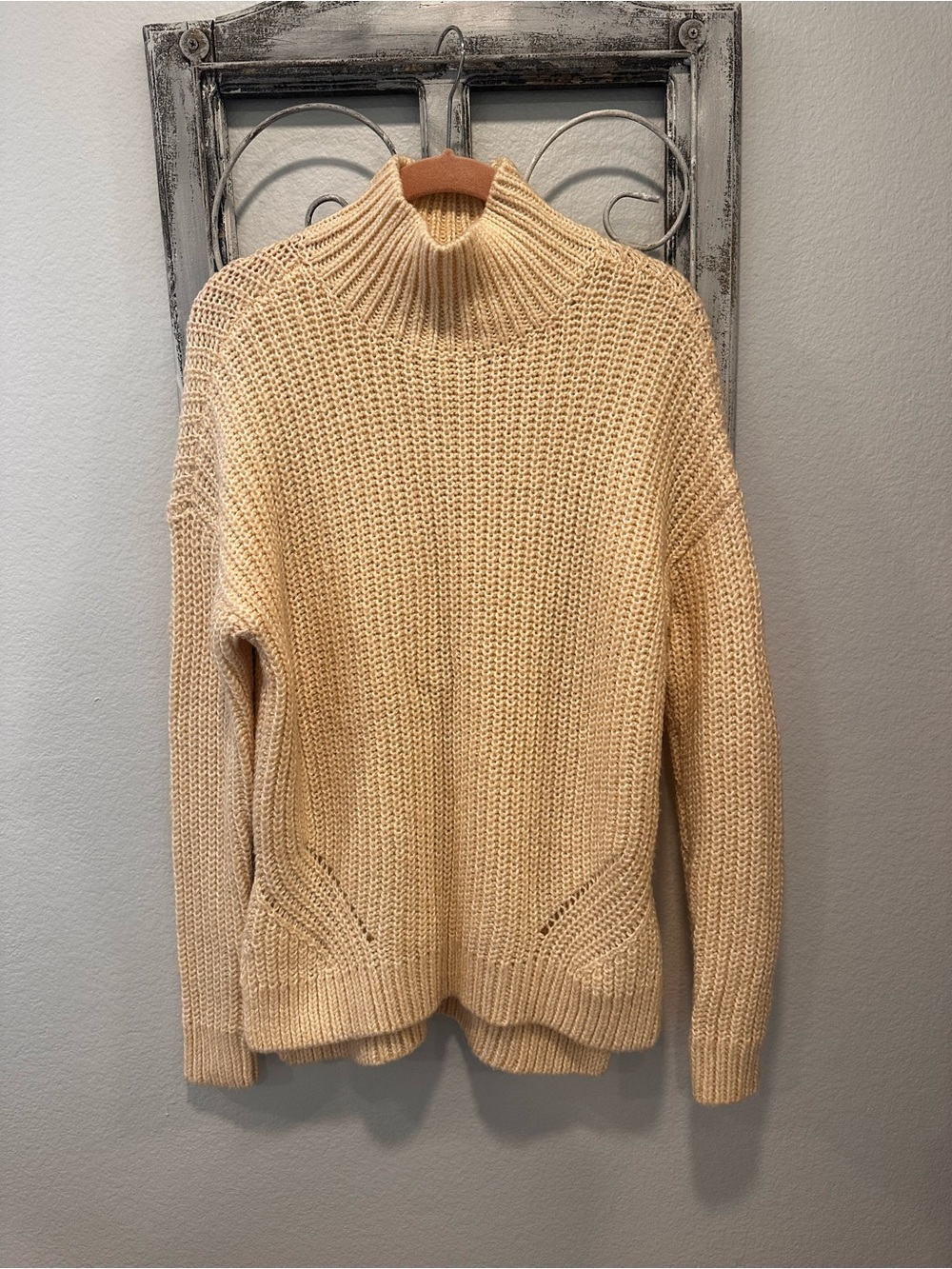 Ann Taylor Merino Wool Cream Chunky Knit Turtleneck Women Sweater